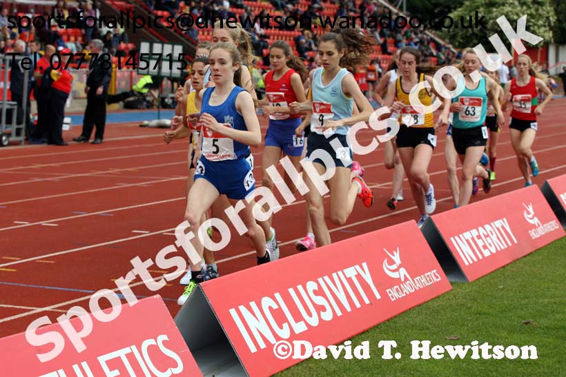 Inter girls 3000 metres, English Schools Track and Field. Photo: David T. Hewitson/Sports for All Pics